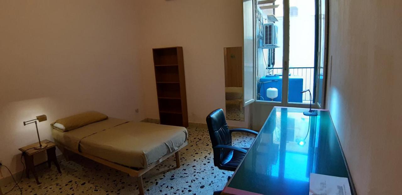 Stanza Privata In Appartamento Per Smart Working, Digital Nomads O Coliving Palermo Exteriör bild